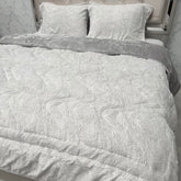 WINTER BRANDED KING SIZE PREMIUM QUILT SET WITH SUPER KING SIZE ANTI SKID BEDSHEET